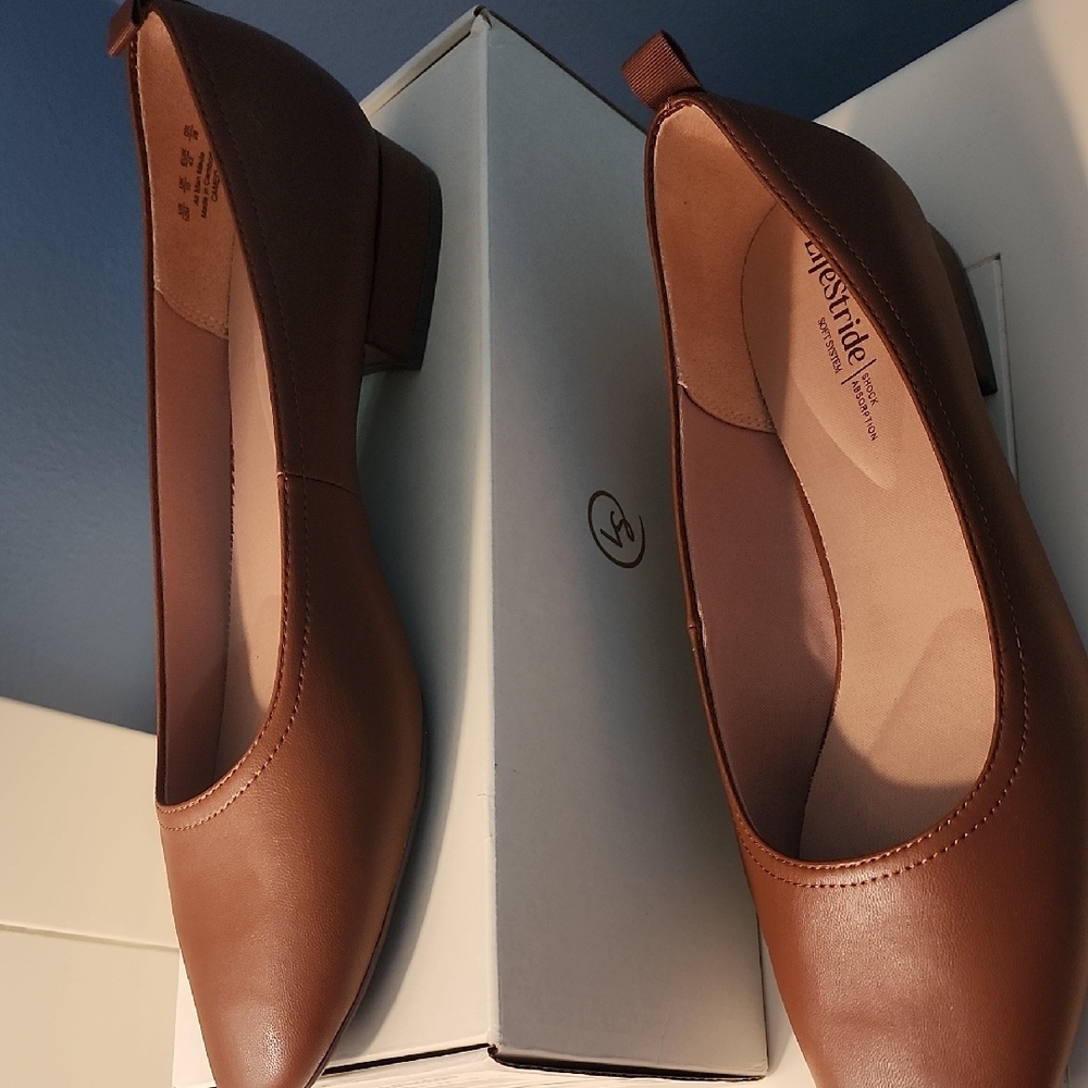 Life Stride Brown Classic Flats - Picture 4 of 7